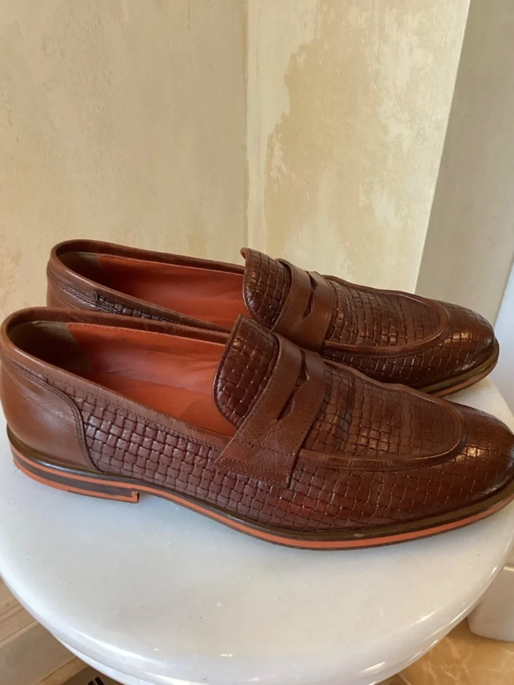 GEOX - COGNAC BROWN LEATHER LOAFER - WOVEN ITALIAN DESIGN - SIZE 42 EU
